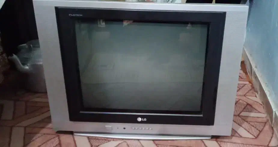 تلویزیون رنگی الجی|تلویزیون و پروژکتور|سمنان, |دیوار