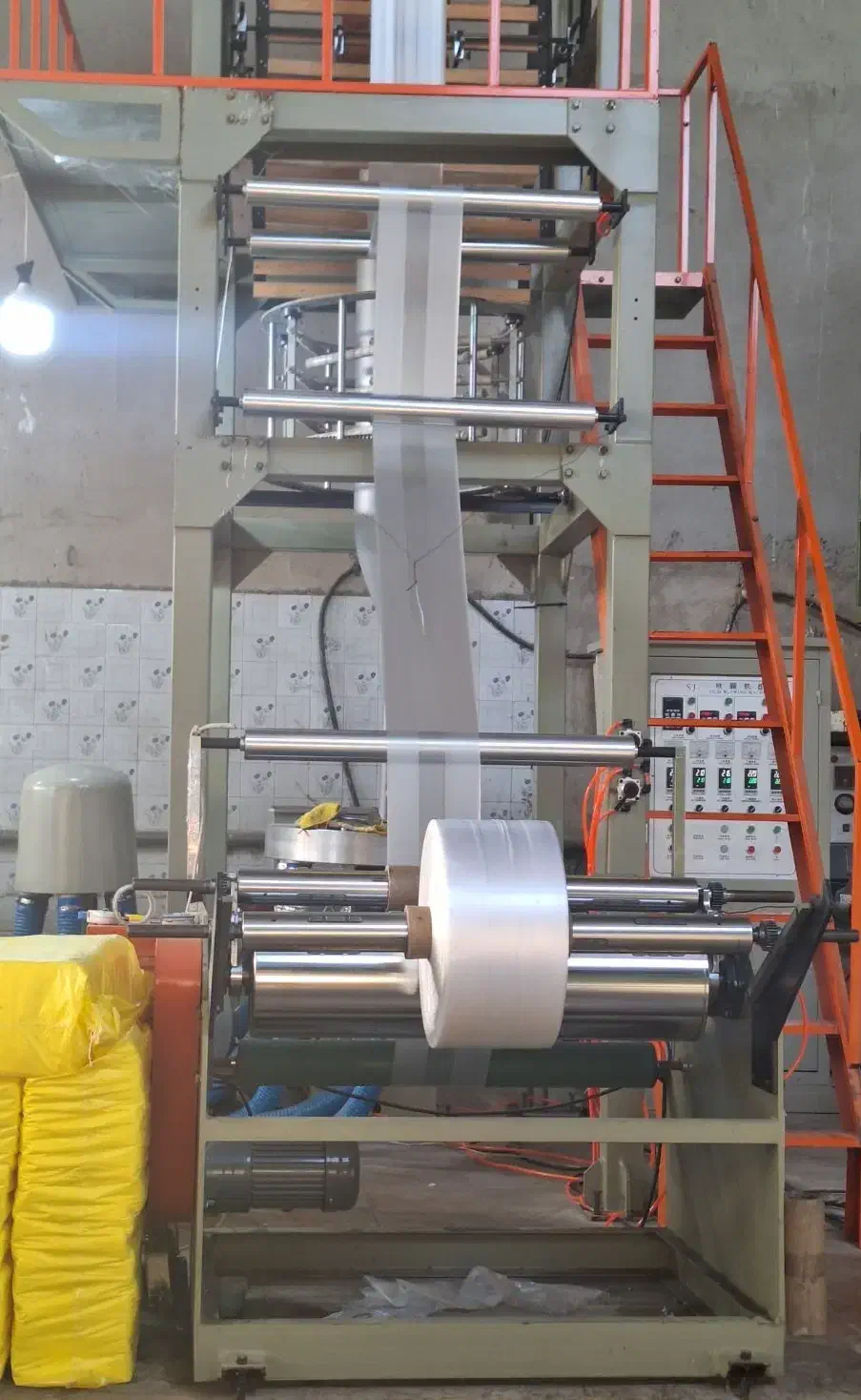 نایلکس درجه یک|ظروف نگهدارنده، پلاستیکی، یک‌بارمصرف|شیراز, شهرک صنعتی شیراز|دیوار