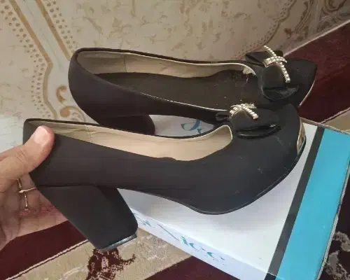 فروش فوری مانتو و کفش|کیف، کفش، کمربند|اهواز, زیتون کارمندی|دیوار