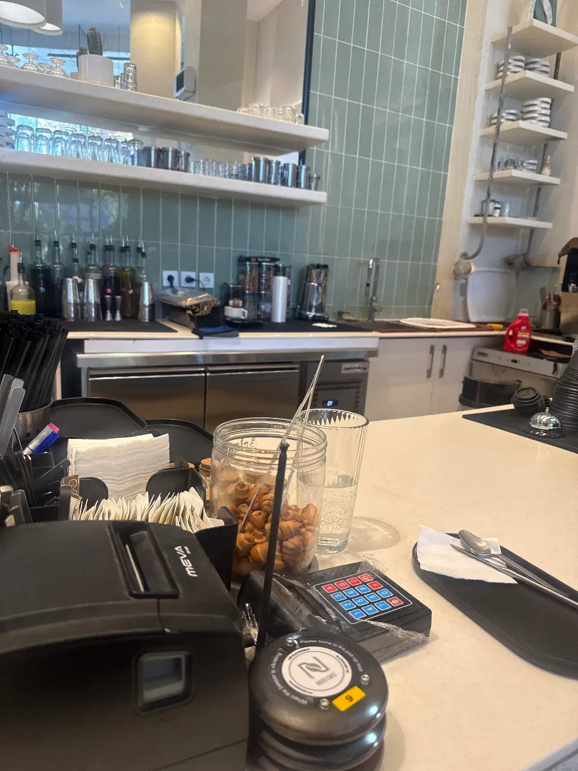 ظرفشور کافه|استخدام خدمات فروشگاه و رستوران|تهران, نیاوران|دیوار