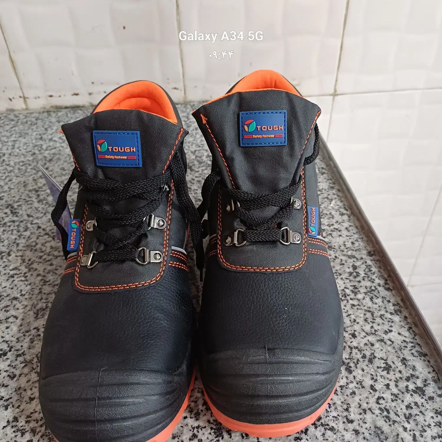 کفش ایمنی خارجی|کیف، کفش، کمربند|جهرم, |دیوار