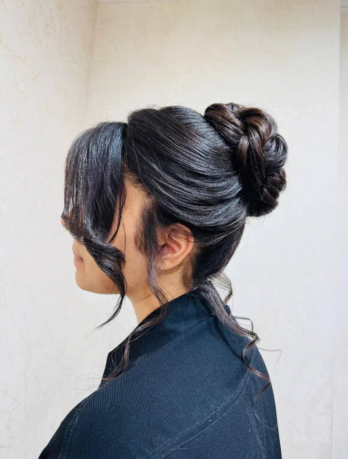 ارایشگر در لاین شنیون|خدمات آرایشگری و زیبایی|رشت, ترمینال|دیوار