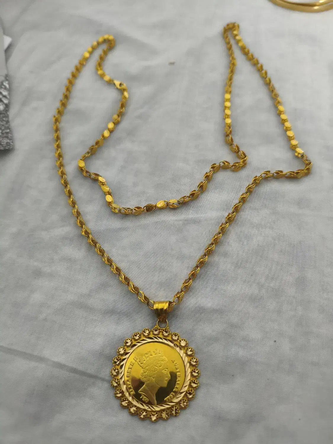 طلا با فاکتور پایه و ۱۰۰|جواهرات|کرمانشاه, |دیوار