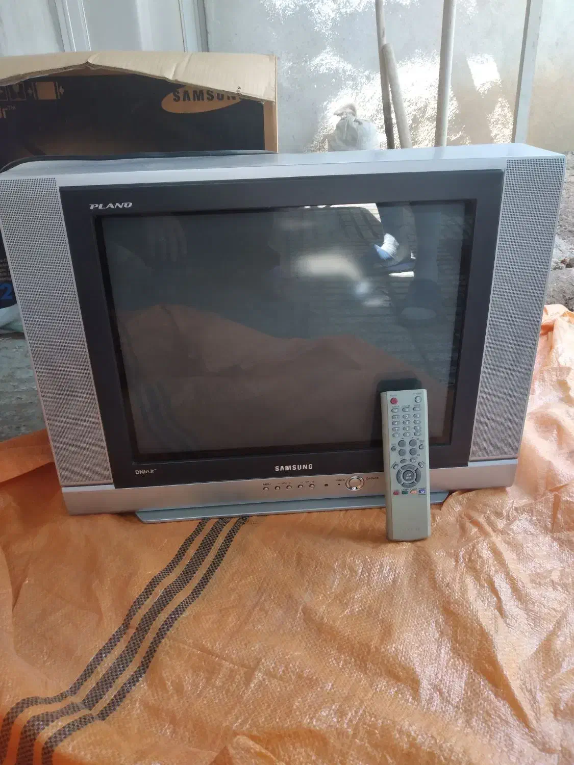 تلویزیون سامسونگ در حد نو ۲۱ اینچ|تلویزیون و پروژکتور|شاهرود, |دیوار