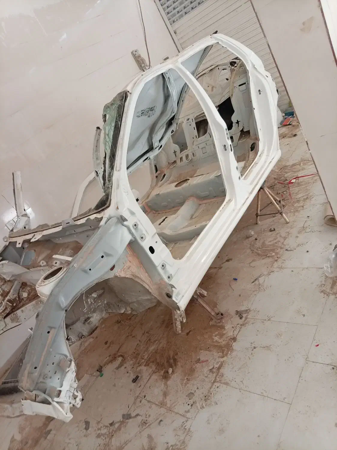 اتاق درب سمند تصادفی|قطعات یدکی و لوازم جانبی|زابل, |دیوار