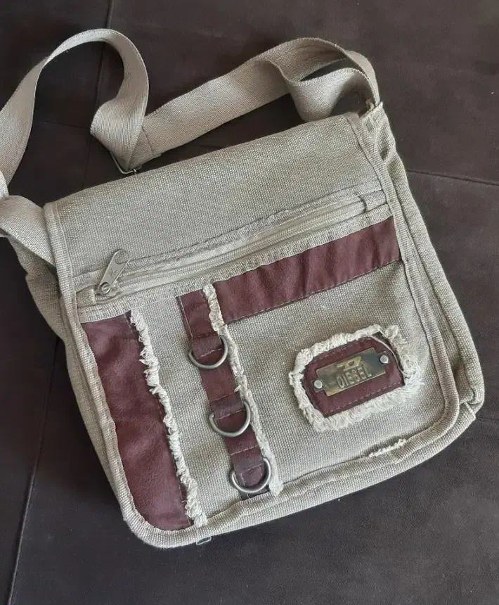 کیف (2 عدد)|کیف، کفش، کمربند|زنجان, |دیوار