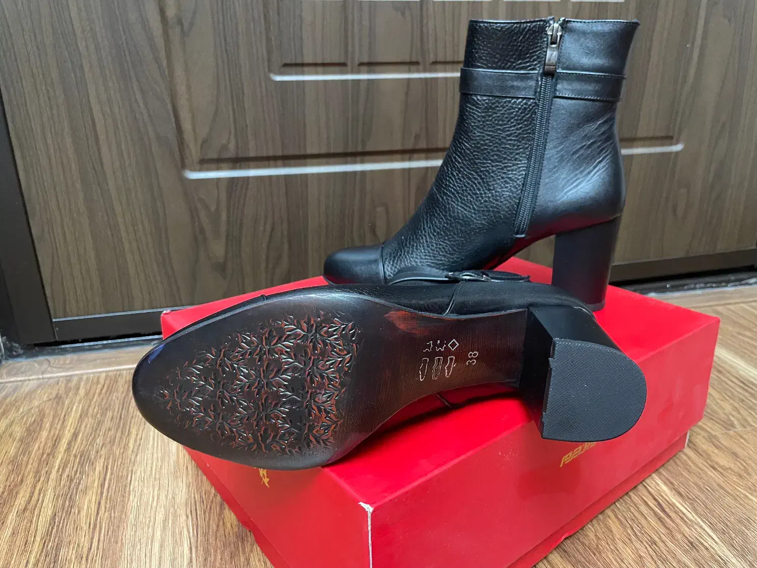 نیم بوت چرم طبیعی نوین چرم|کیف، کفش، کمربند|تهران, شهرک آزمایش|دیوار