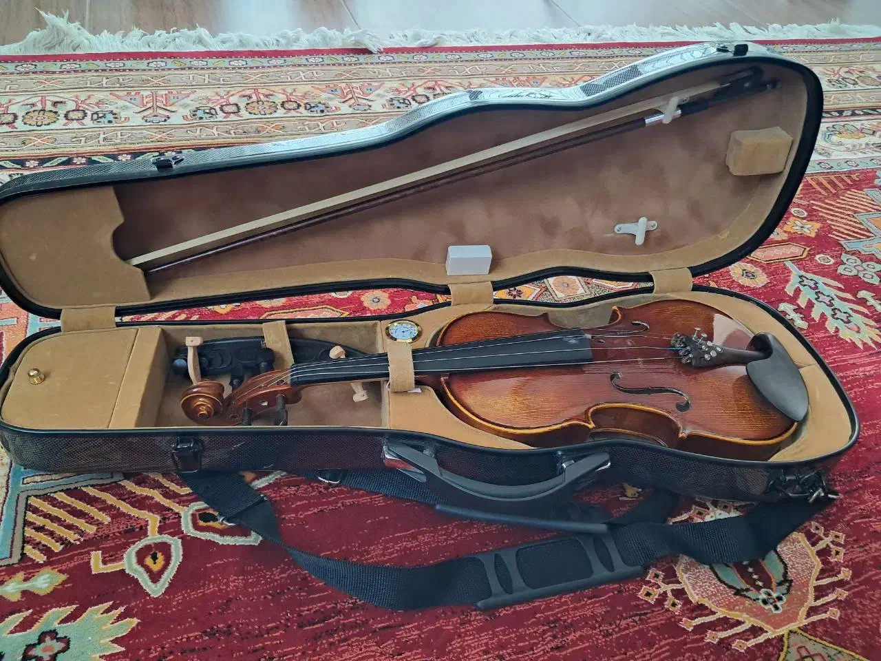 فروش ویولن حرفه ای Professional|ویولن|اصفهان, ناژوان|دیوار
