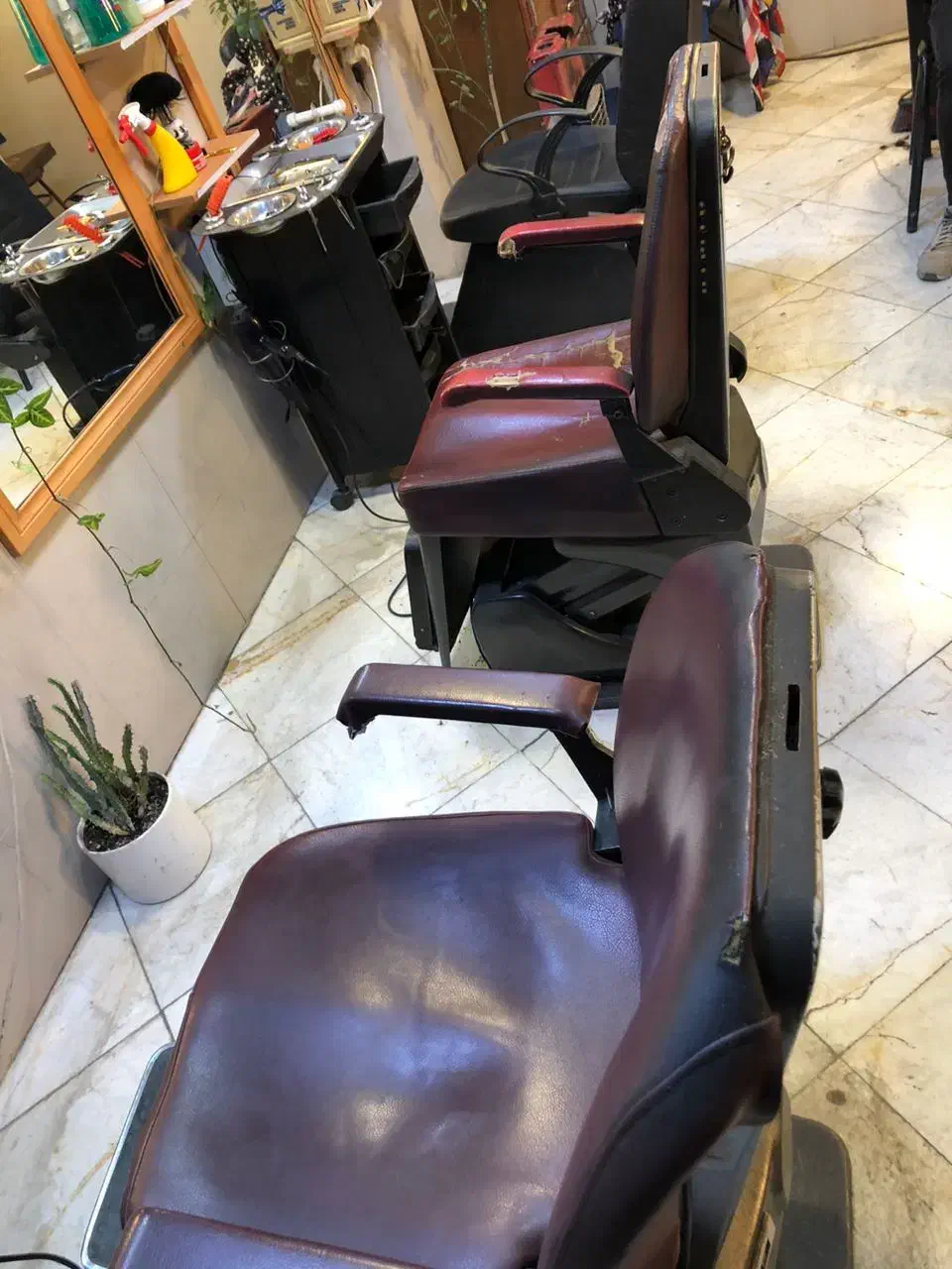 صندلی برقی ودکور ارایشگاه|آرایشگاه و سالنهای زیبایی|دماوند, دماوند|دیوار