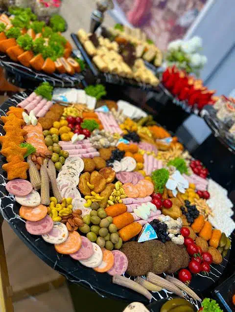 فینگرفود خونگی خاص برای مجالس و مهمانی شما|خدمات پذیرایی، مراسم|شاهینشهر, فردوسی|دیوار