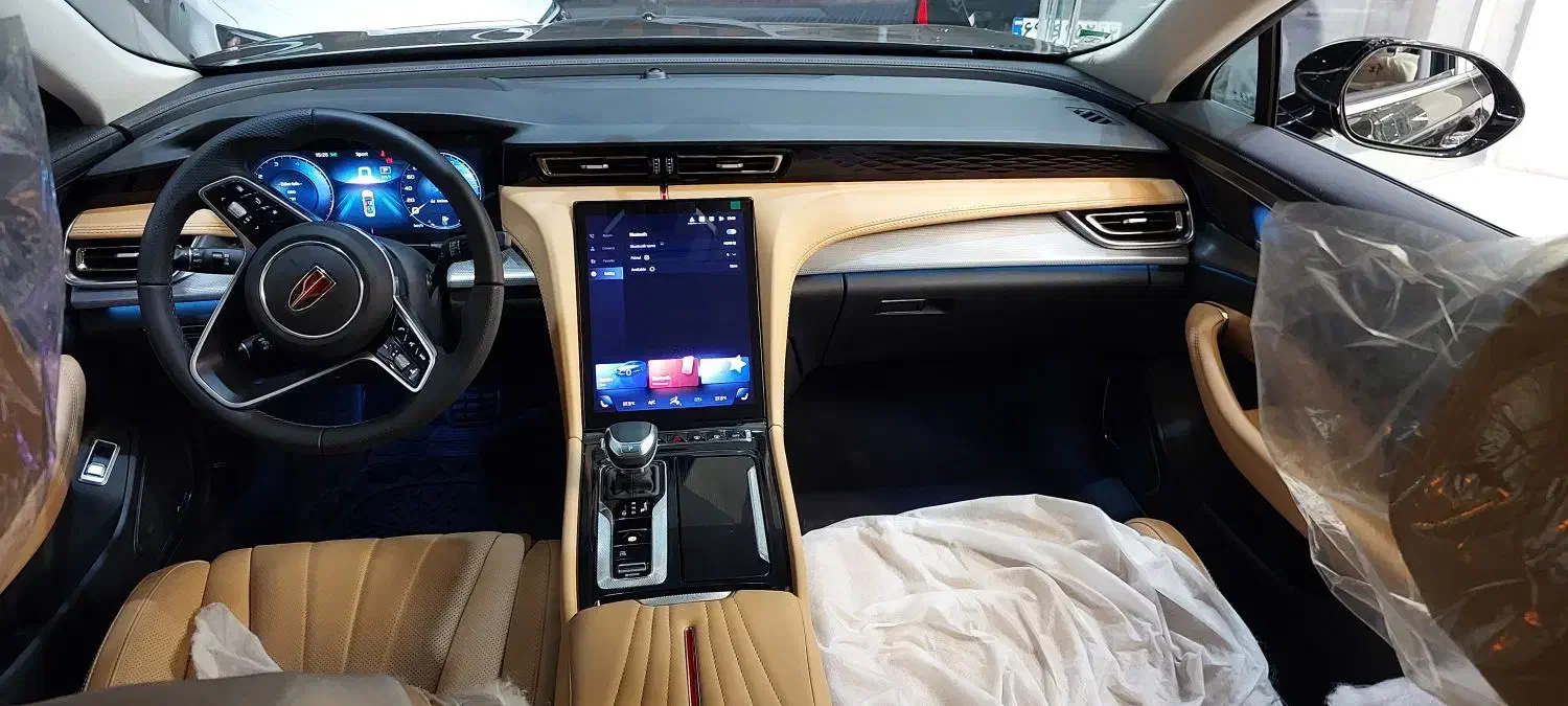 هونگچی مشکی برقی وبنزنی ۲۰۲۵|خودرو سواری و وانت|اصفهان, ملک‌شهر|دیوار