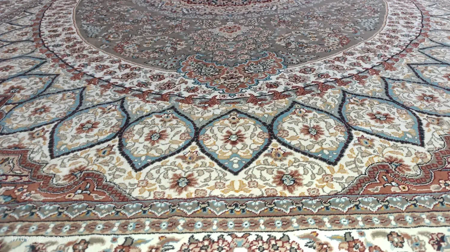 فروشِ فرش|فرش|ساوه, |دیوار