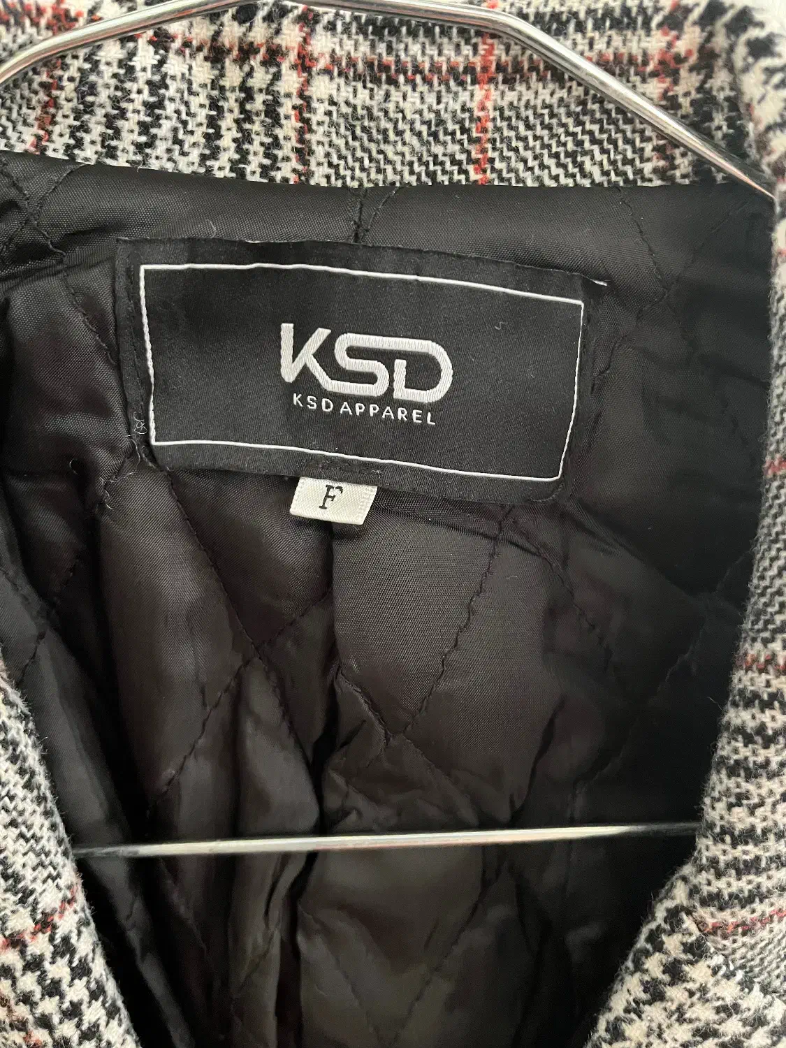 فروش چند عدد کت پاییزه و زمستانه|لباس|شیراز, کاراندیش|دیوار