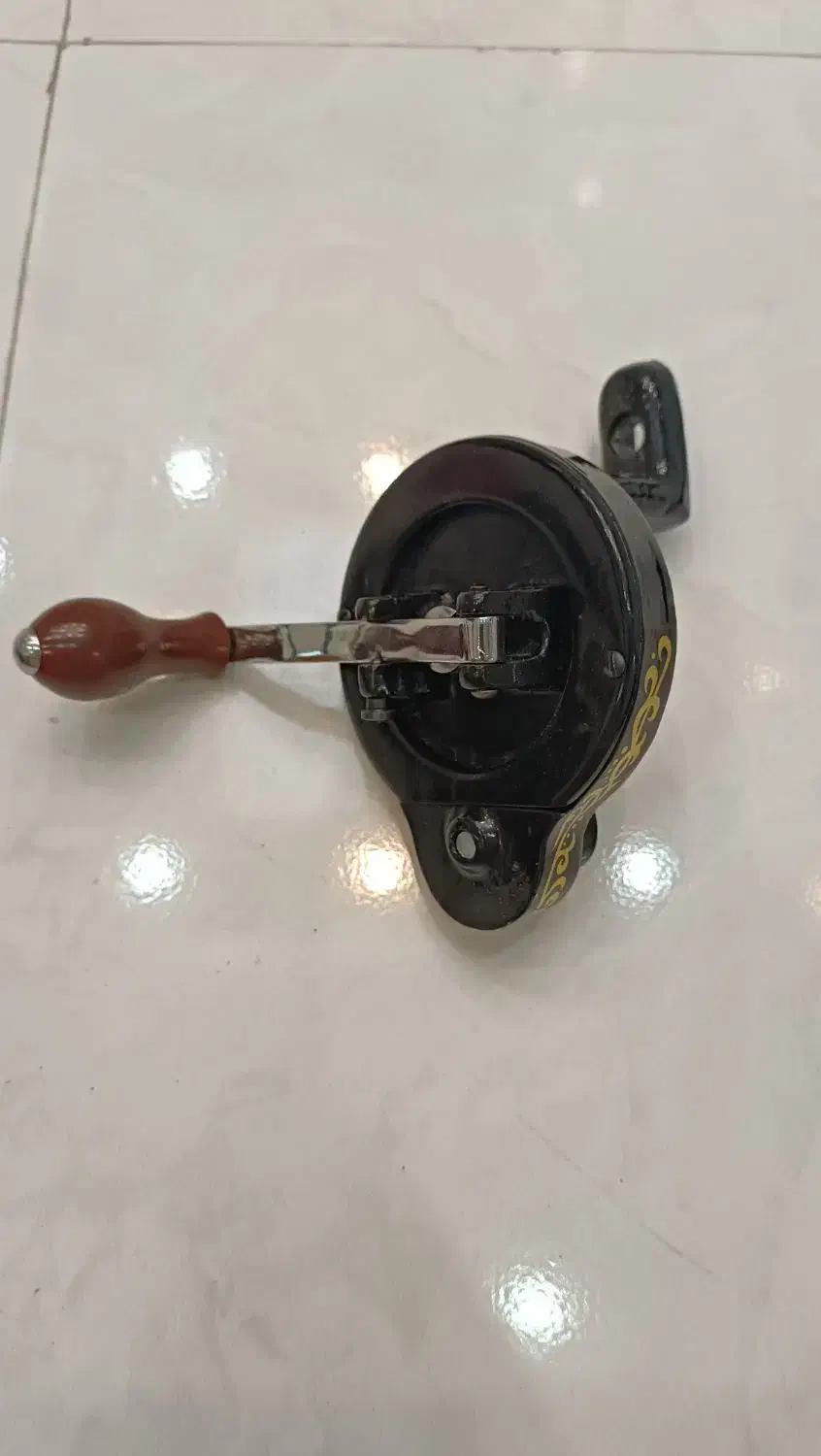 دسته ی چرخ خیاطی در حد نو|چرخ خیاطی و ریسندگی|تهران, یافت آباد جنوبی|دیوار