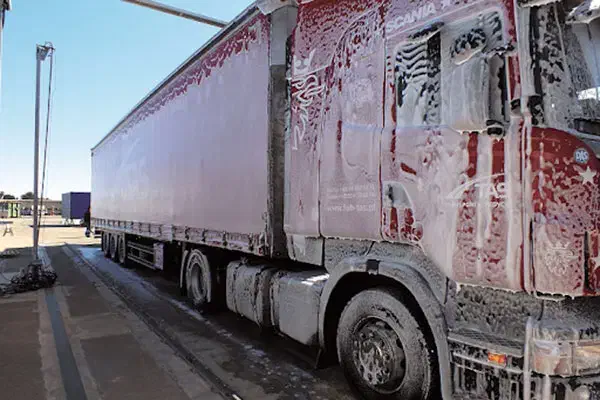 نیروی کارواش ماشین سنگین ستاره بزرگ کویر|استخدام سرایداری و نظافت|قم, بقیع|دیوار