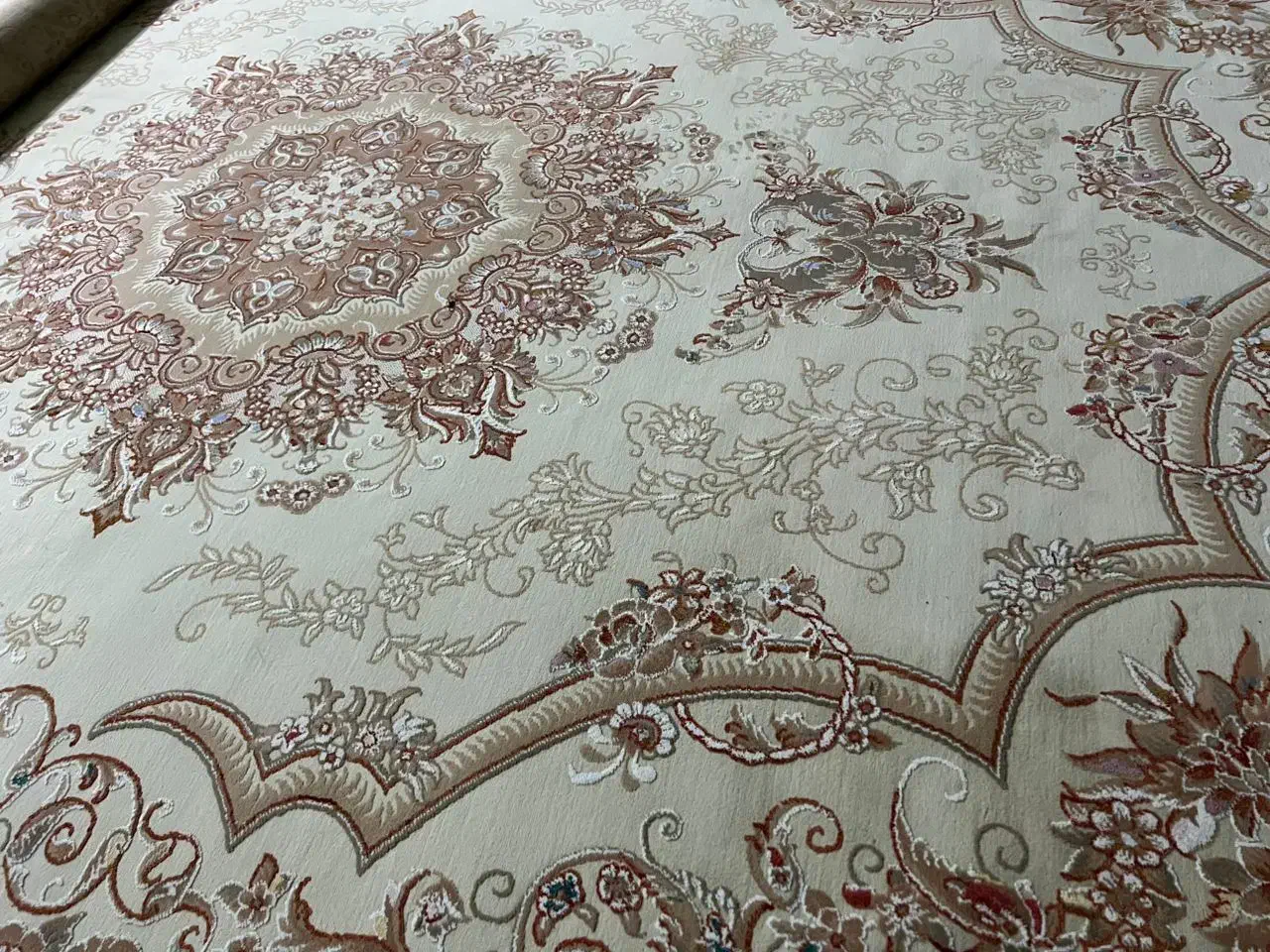 قالی ۱۲ متری|فرش|ایذه, |دیوار