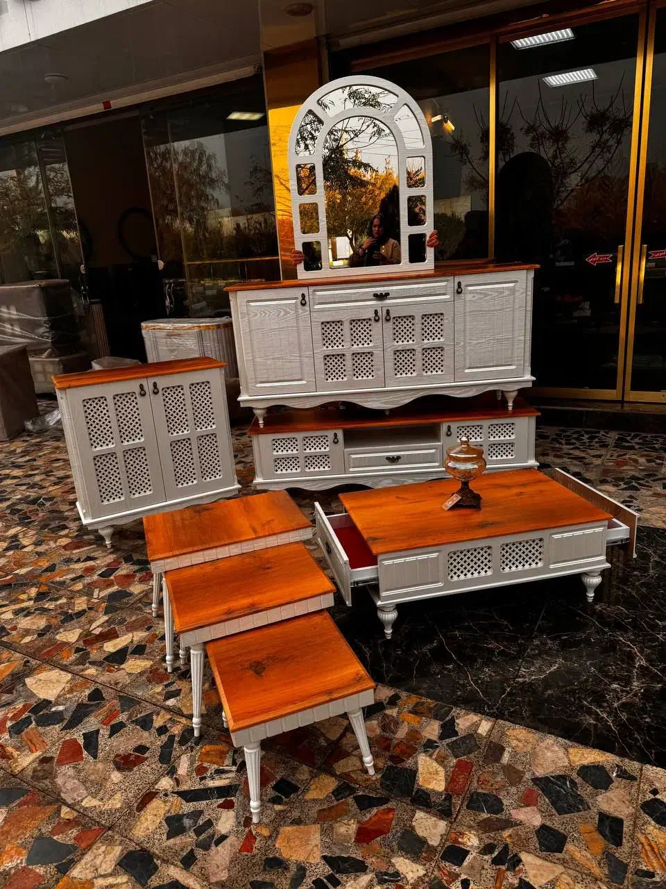 مدل آنتیک|میز تلویزیون|تهران, شهید رجایی|دیوار