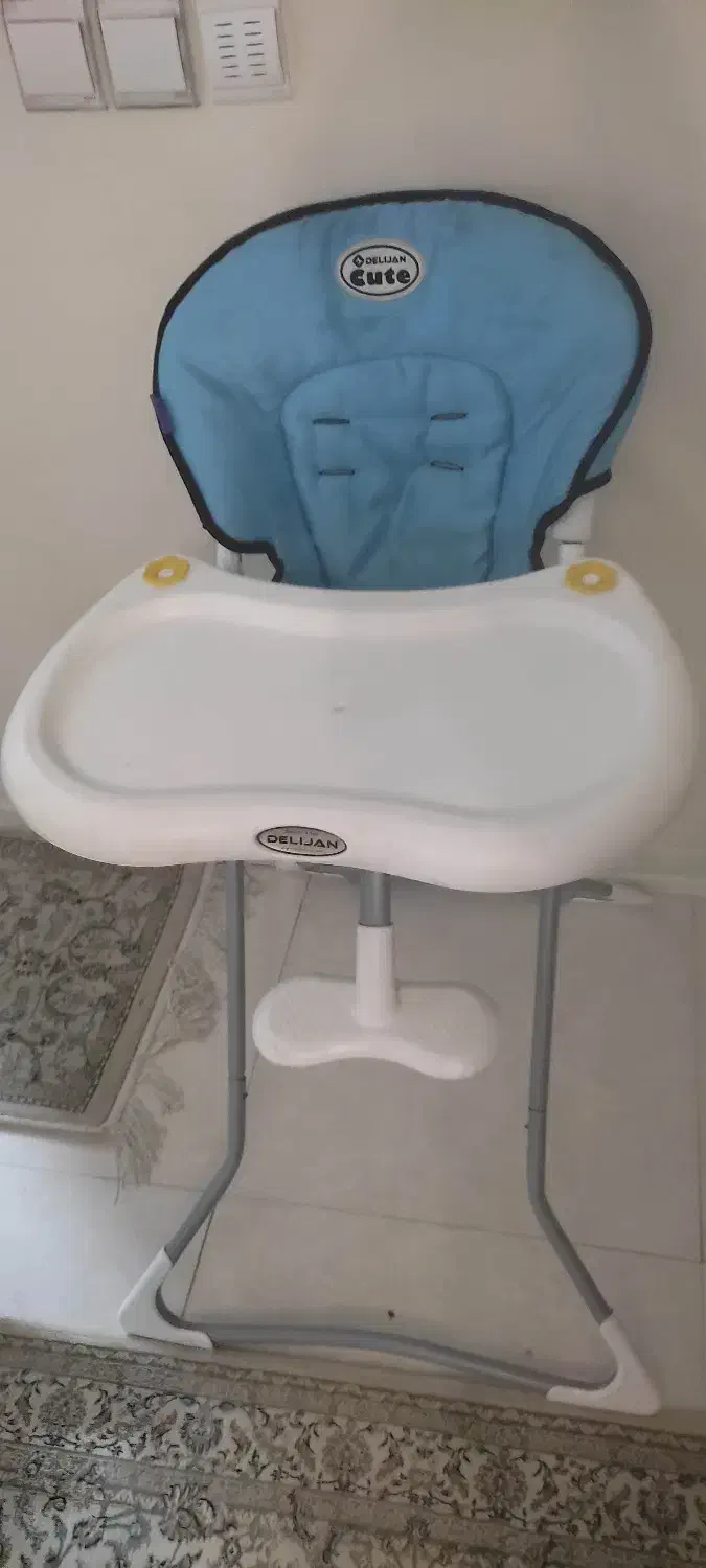 صندلی غذا کودک دلیجان|تخت و صندلی بچه|اصفهان, خرم|دیوار