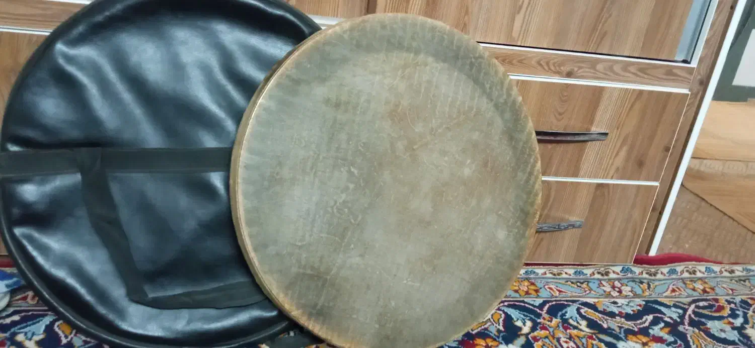 دف اصل پژمان حدادی|سازهای سنتی|نجف‌آباد, پادگان|دیوار