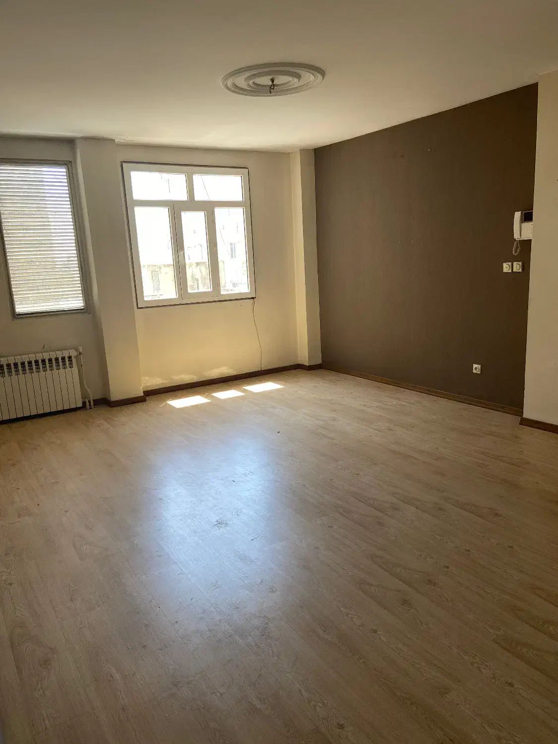 اجاره‌ ۷۵ منر دو خواب با پارکینگ تخلیه