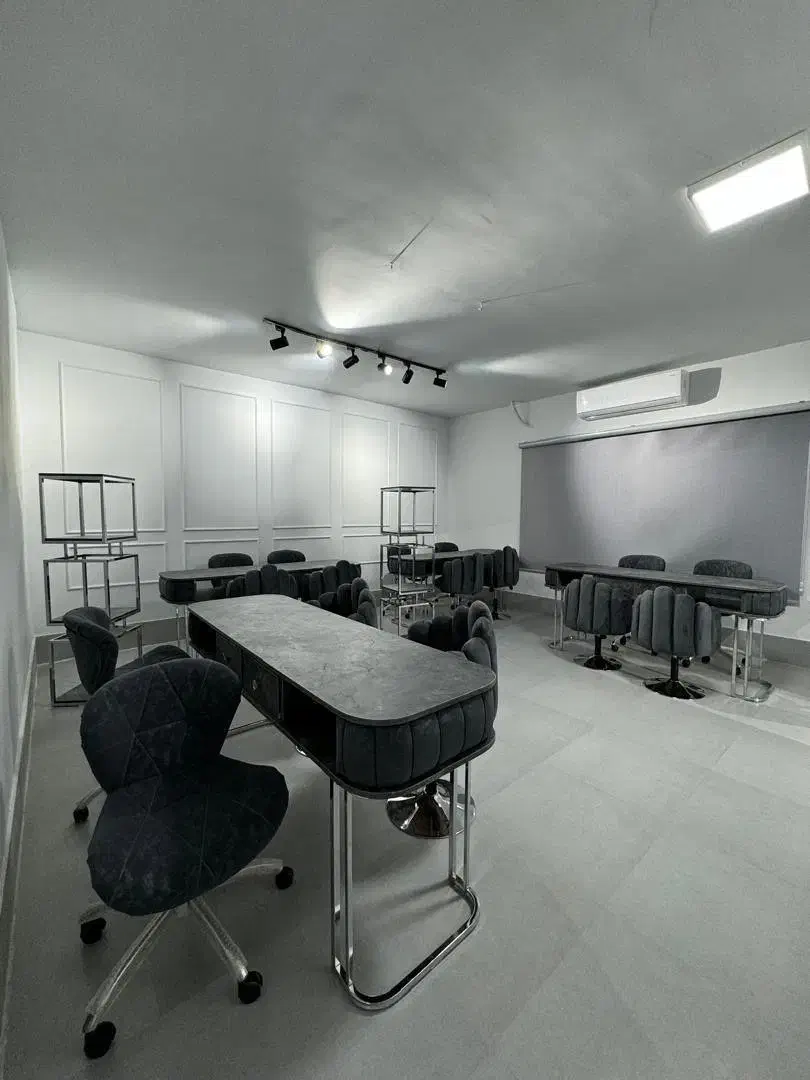 فروش کامل لوازم ارایشگاه|آرایشگاه و سالن‌های زیبایی|کرمان, |دیوار