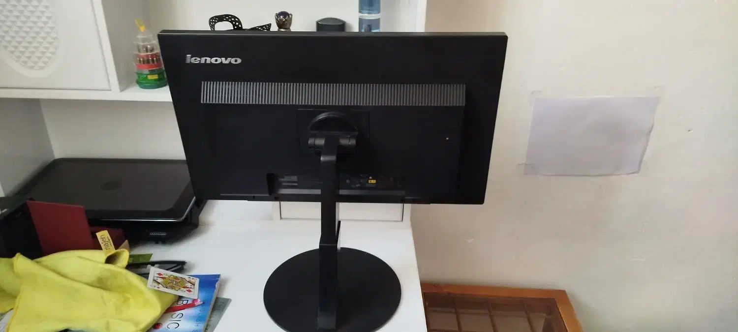 مانیتور لنوو 24 اینچ|قطعات و لوازم جانبی رایانه|شیراز, شهرک سعدی|دیوار