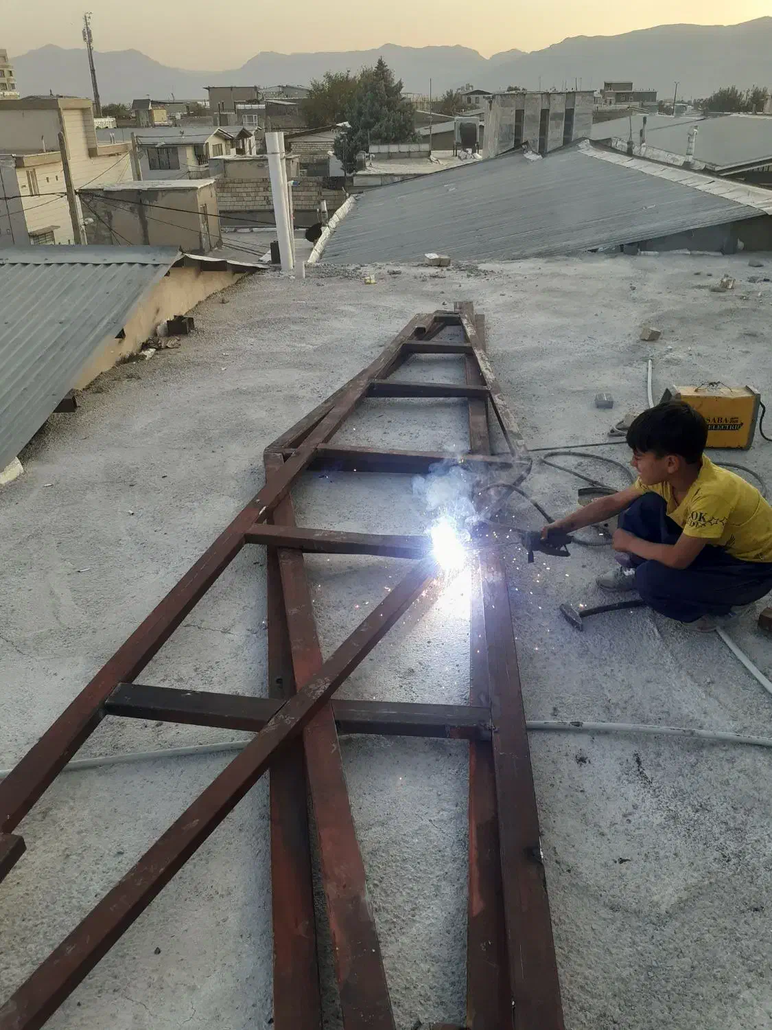 جوشکاری)سیاری|خدمات پیشه و مهارت|بروجرد, |دیوار