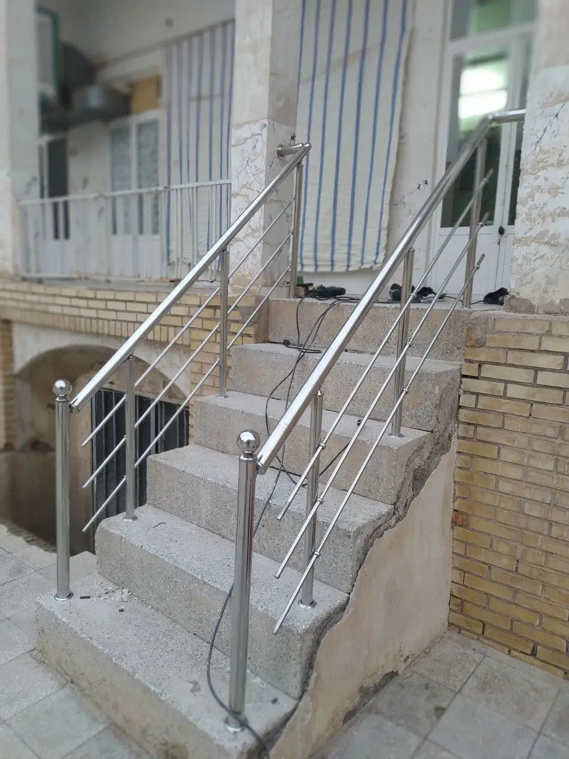 نرده استیل با کیفیت و ضمانت|مصالح و تجهیزات ساختمان|کاشان, شهرک صنعتی کویر|دیوار