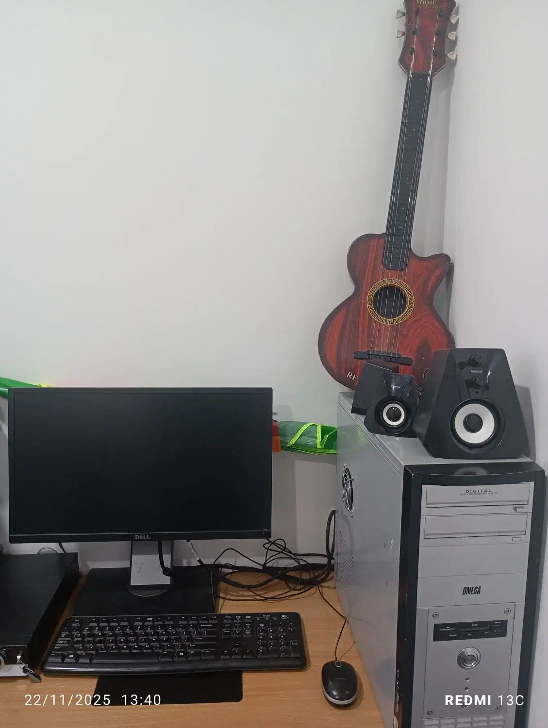 کامپیوتر مارک دل|رایانه رومیزی|آرمرده, |دیوار