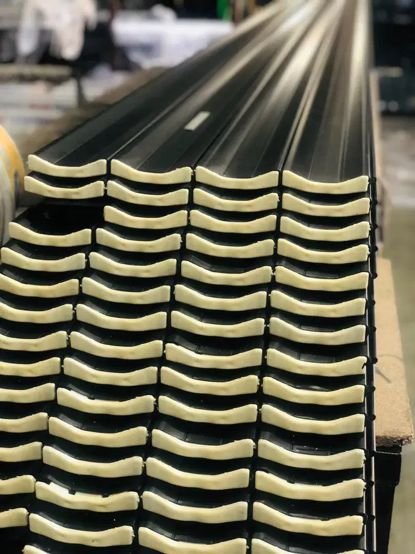 درب وکرکره برقی تولیدی|خدمات پیشه و مهارت|شیراز, زرهی|دیوار