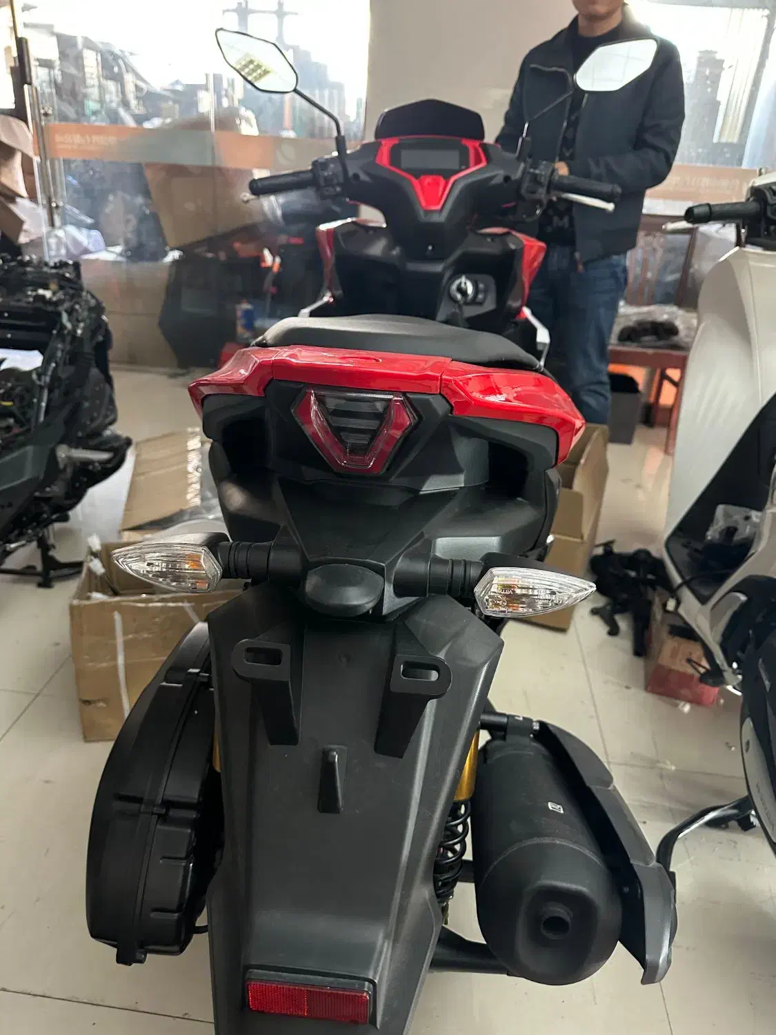 فروش کارخانه مونتاژ موتورسیکلت|فروش دفتر صنعتی، کشاورزی، تجاری|بروجن, |دیوار