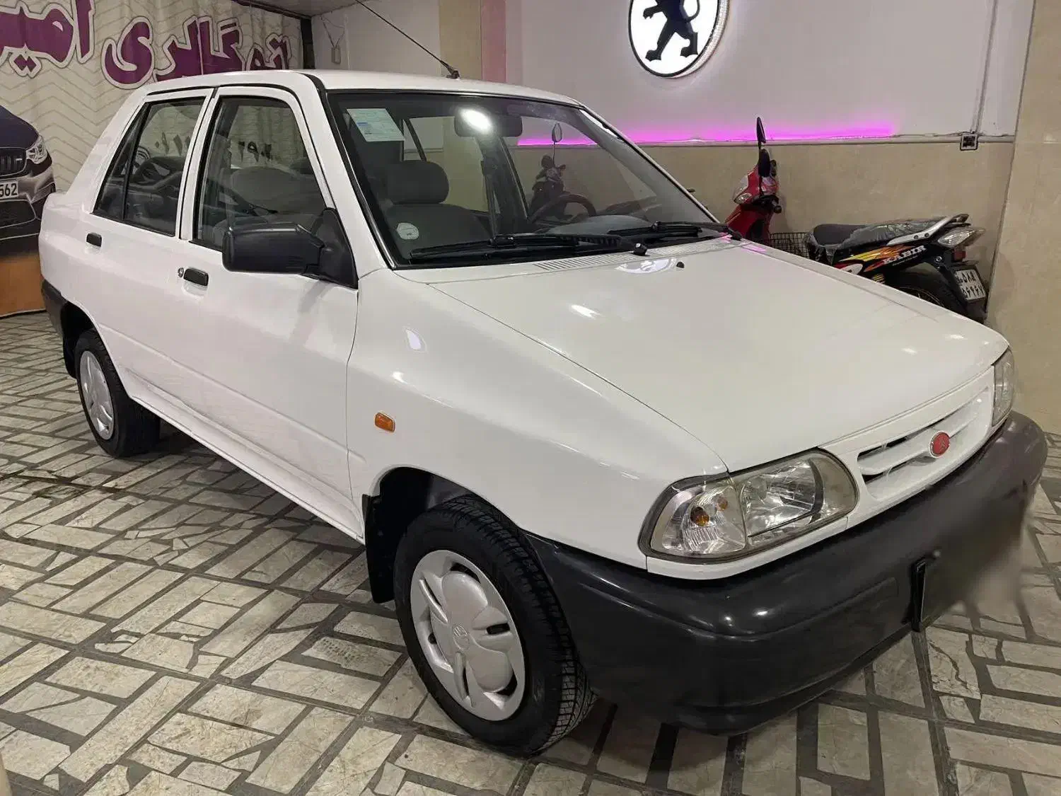 پراید ۱۳۱ سفید مدل ۹۹ کمکار درجه۱|خودرو سواری و وانت|بابل, |دیوار