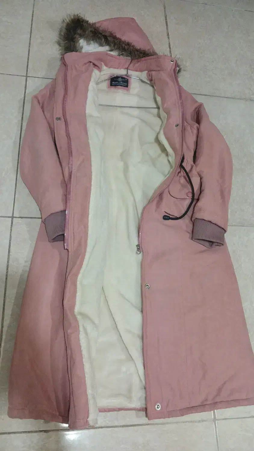 پالتو کاپشنی داخل خز خیلی گرم سایز ۳۶،۳۸،۴۰|لباس|تهران, حسنآباد|دیوار