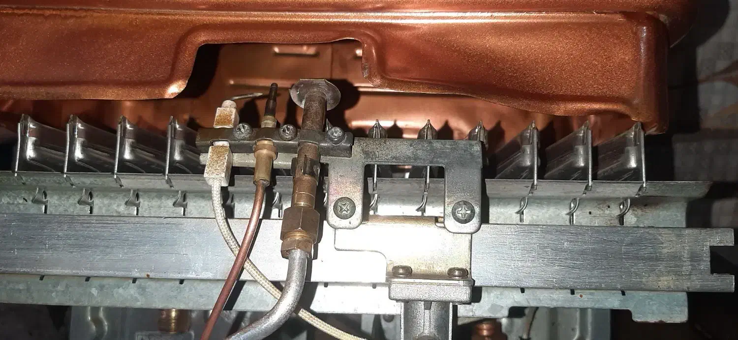 تعمیر آبگرمکن دیواری تضمینی|آبگرمکن، پکیج، شوفاژ|تهران, بریانک|دیوار