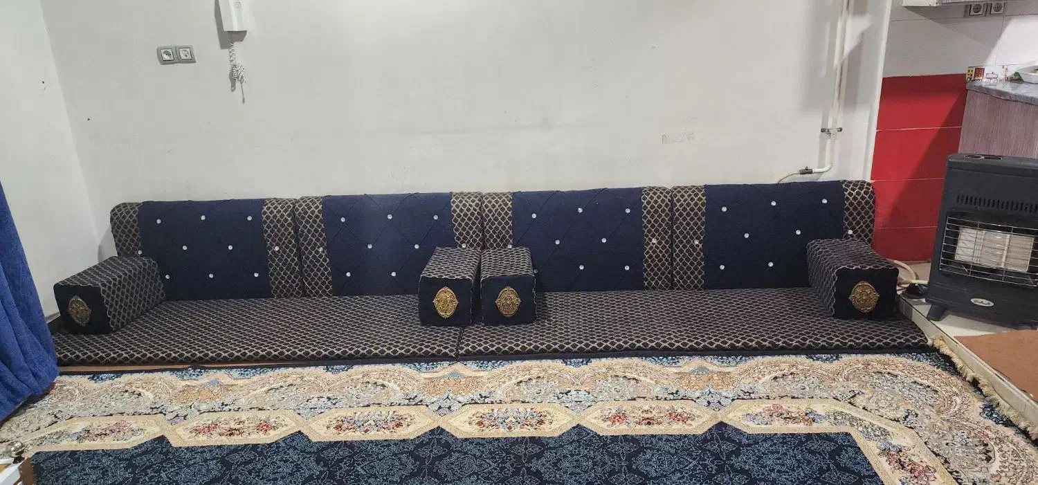 خلیجی|پشتی|اهواز, کمپلو جنوبی|دیوار