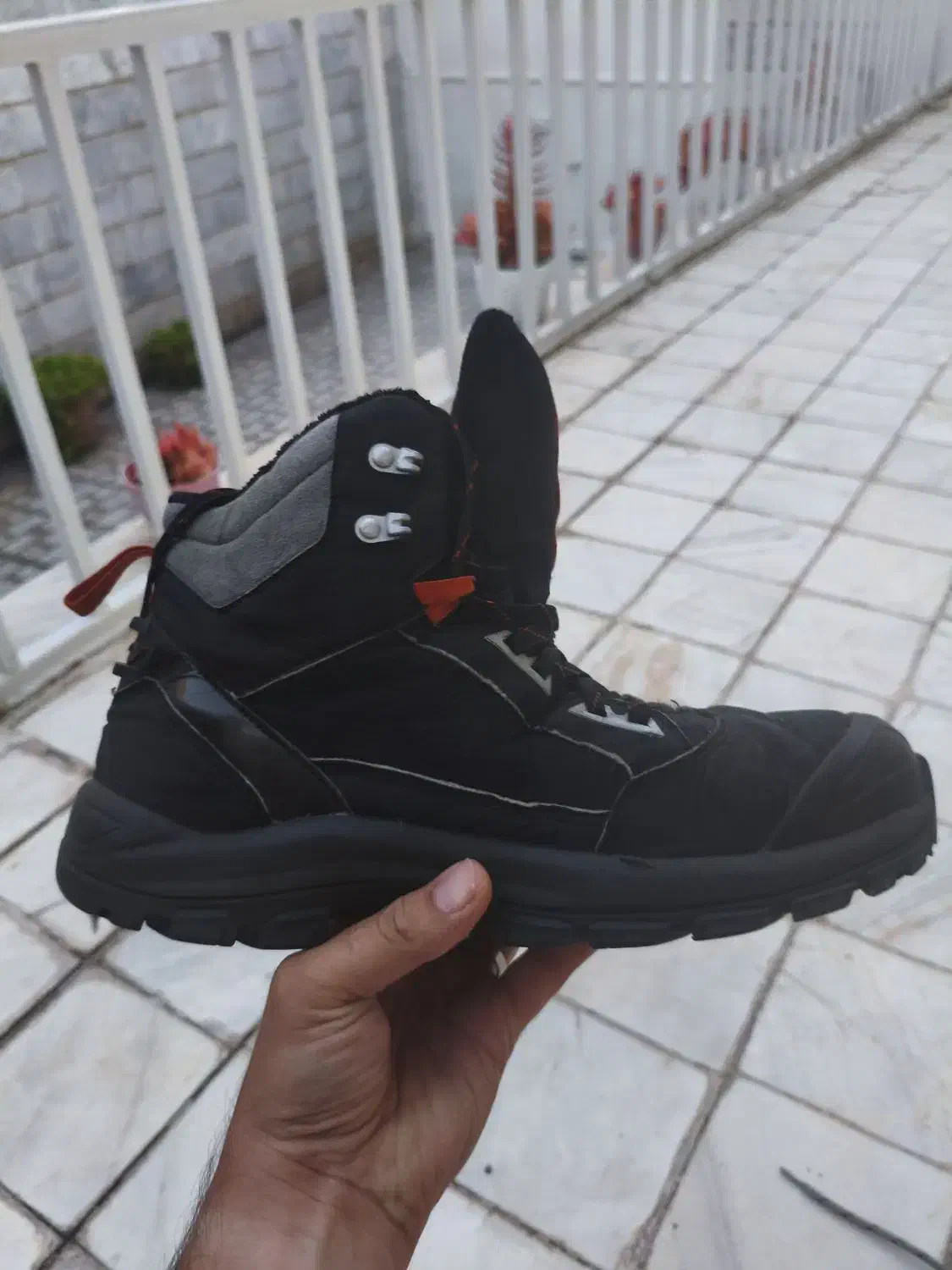 کفش کوه کچوا|کیف، کفش، کمربند|نیشابور, فردوس شمالی|دیوار