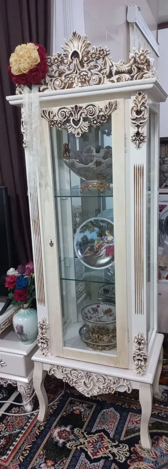 بوفه تمیز و سالم مطابق باعکس درحدنو|بوفه، ویترین، کنسول|میانه, |دیوار