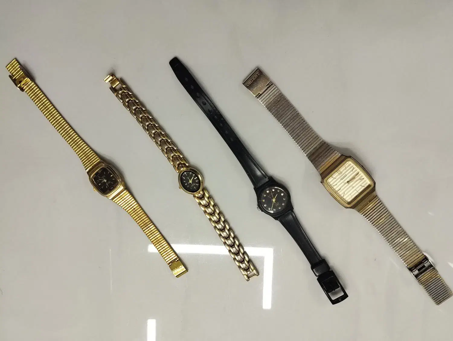 ساعت مچی زنانه و‌مردانه|ساعت|اصفهان, دشتستان|دیوار