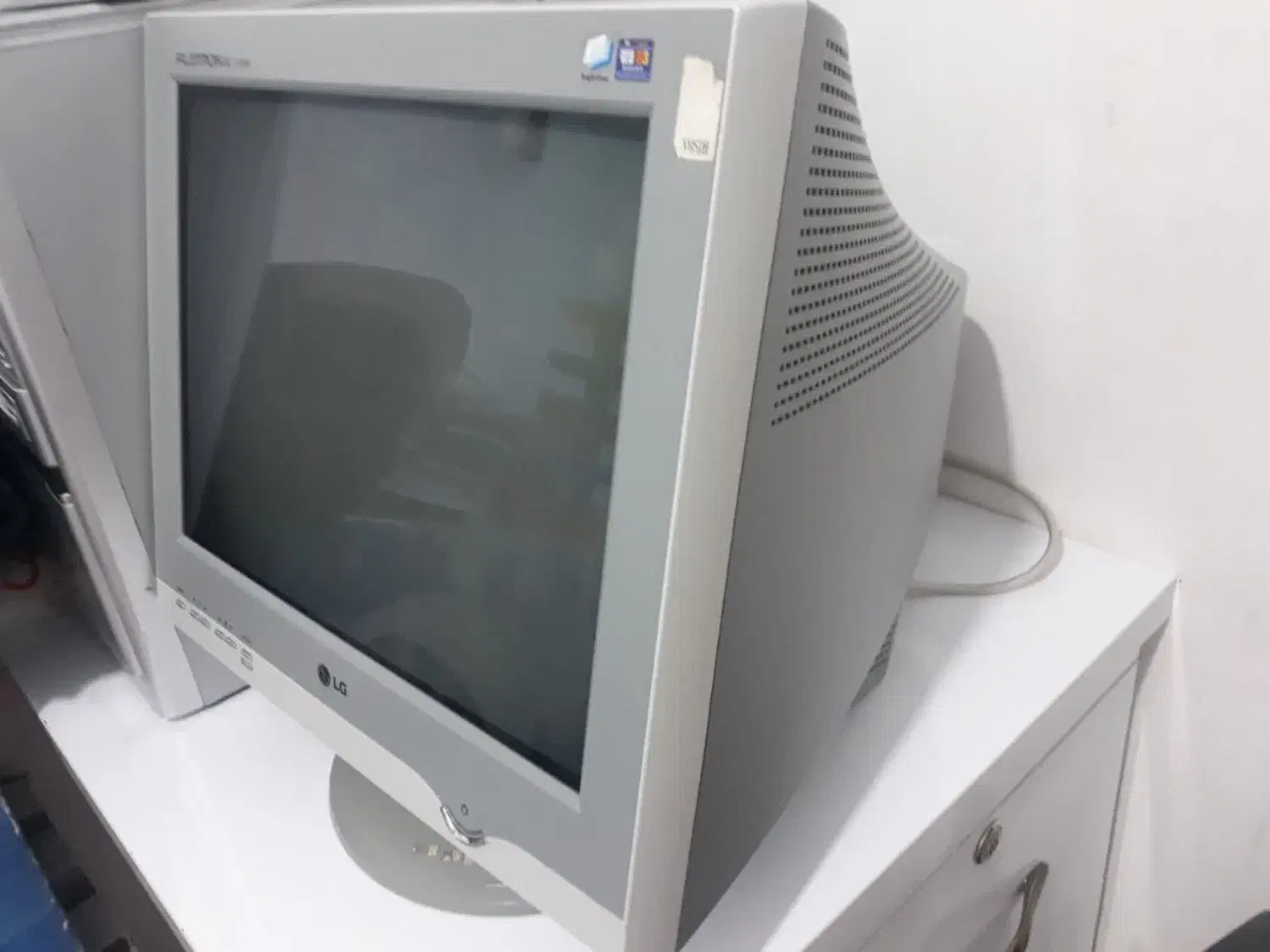 مانیتورfelatron17 LG|رایانه رومیزی|تویسرکان, |دیوار