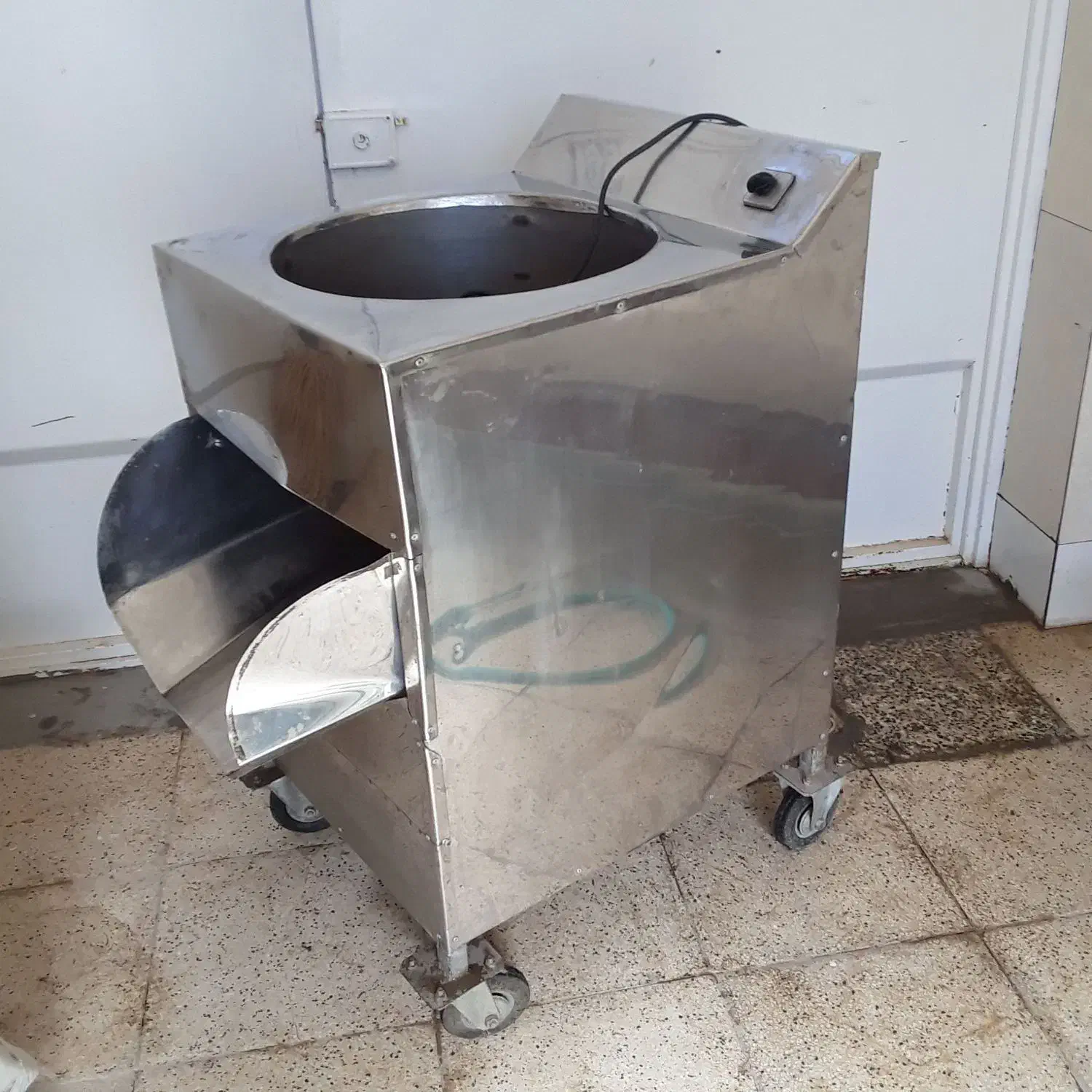 حلیم صاف کن|کافیشاپ و رستوران|دهق, |دیوار