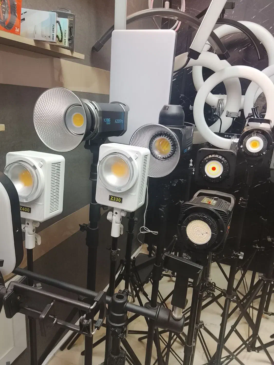 سافت لایت سافت باکس رینگلایت میکروفن پایه زیر قیمت|دوربین عکاسی و فیلم‌برداری|تهران, لاله زار|دیوار