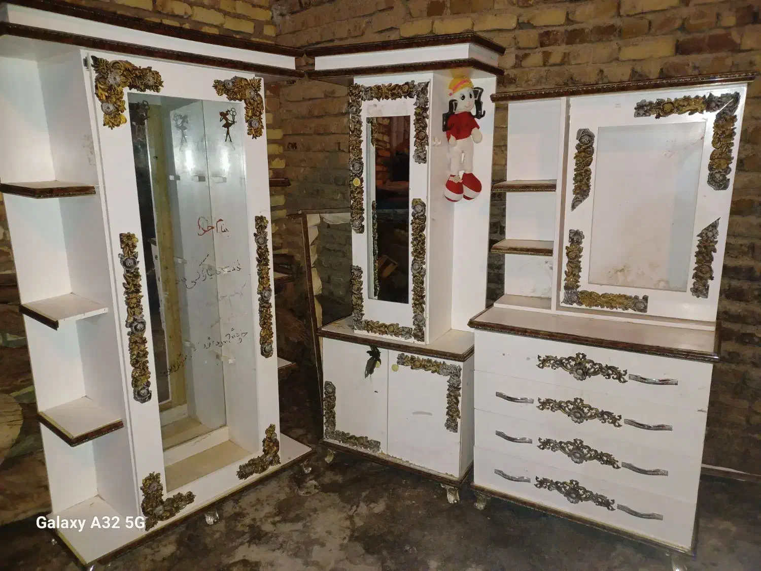 سرویس چوب|مبلمان خانگی و میز عسلی|زابل, |دیوار