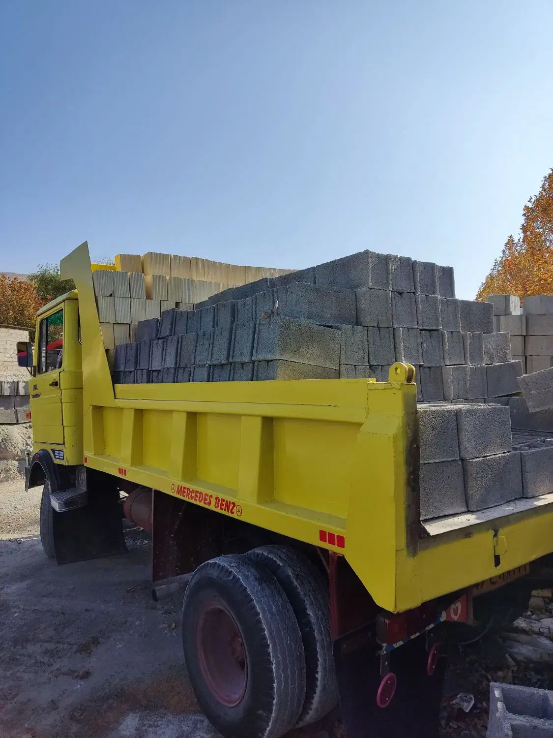 حمل نخاله ، ناخاله ماسه شسته 06 باخاور کمپرسی|خدمات حمل و نقل|شیراز, عادل آباد|دیوار