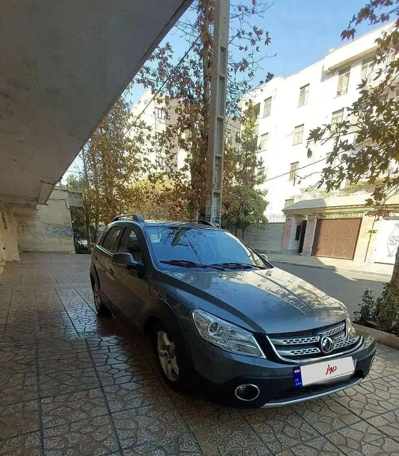 دانگ فنگ اچ سی کراس h30 اتومات مدل۱۳۹۵|خودرو سواری و وانت|کرج, کوی امامیه|دیوار