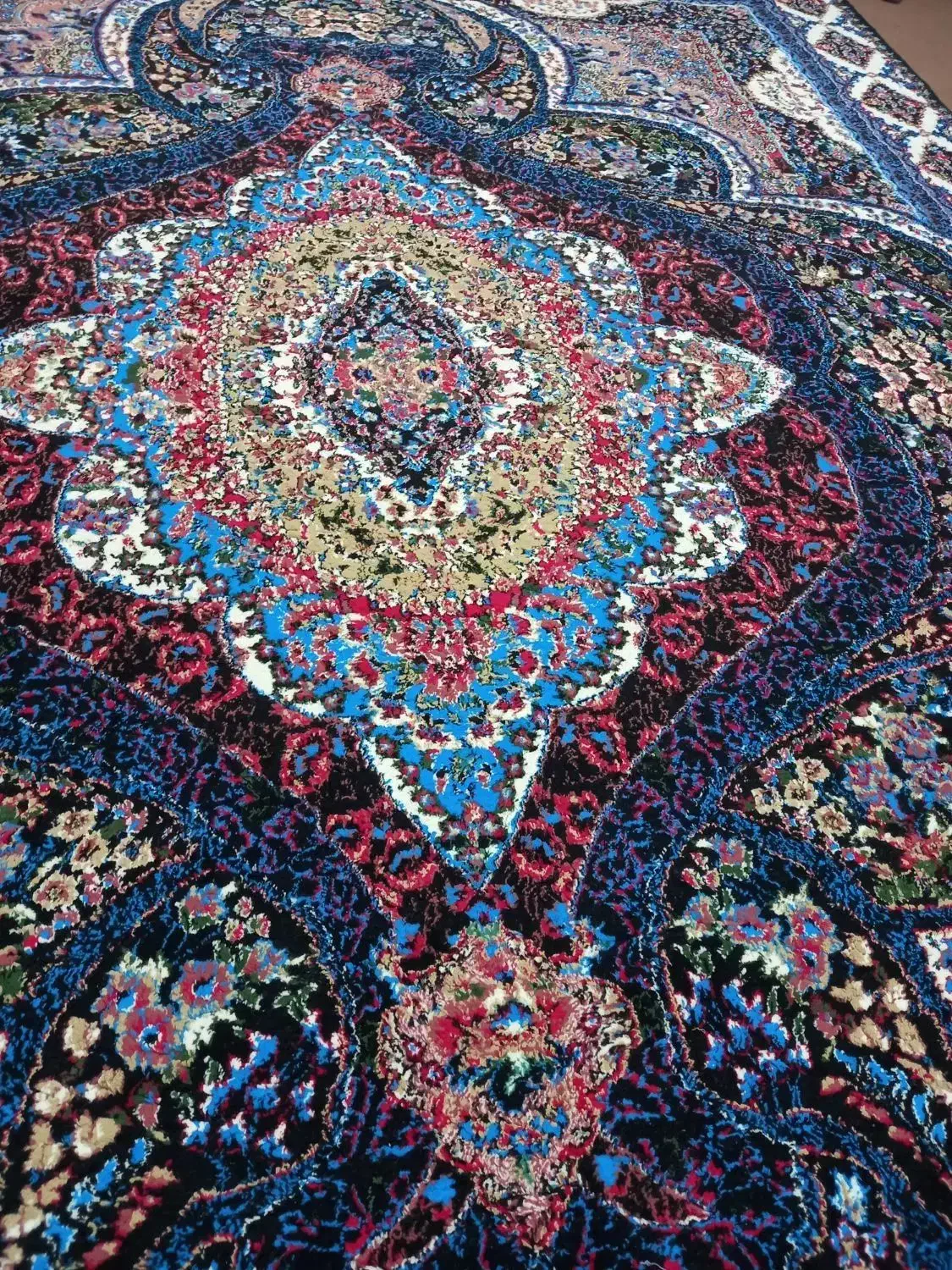 درحدنو|فرش|اهواز, حصیرآباد|دیوار
