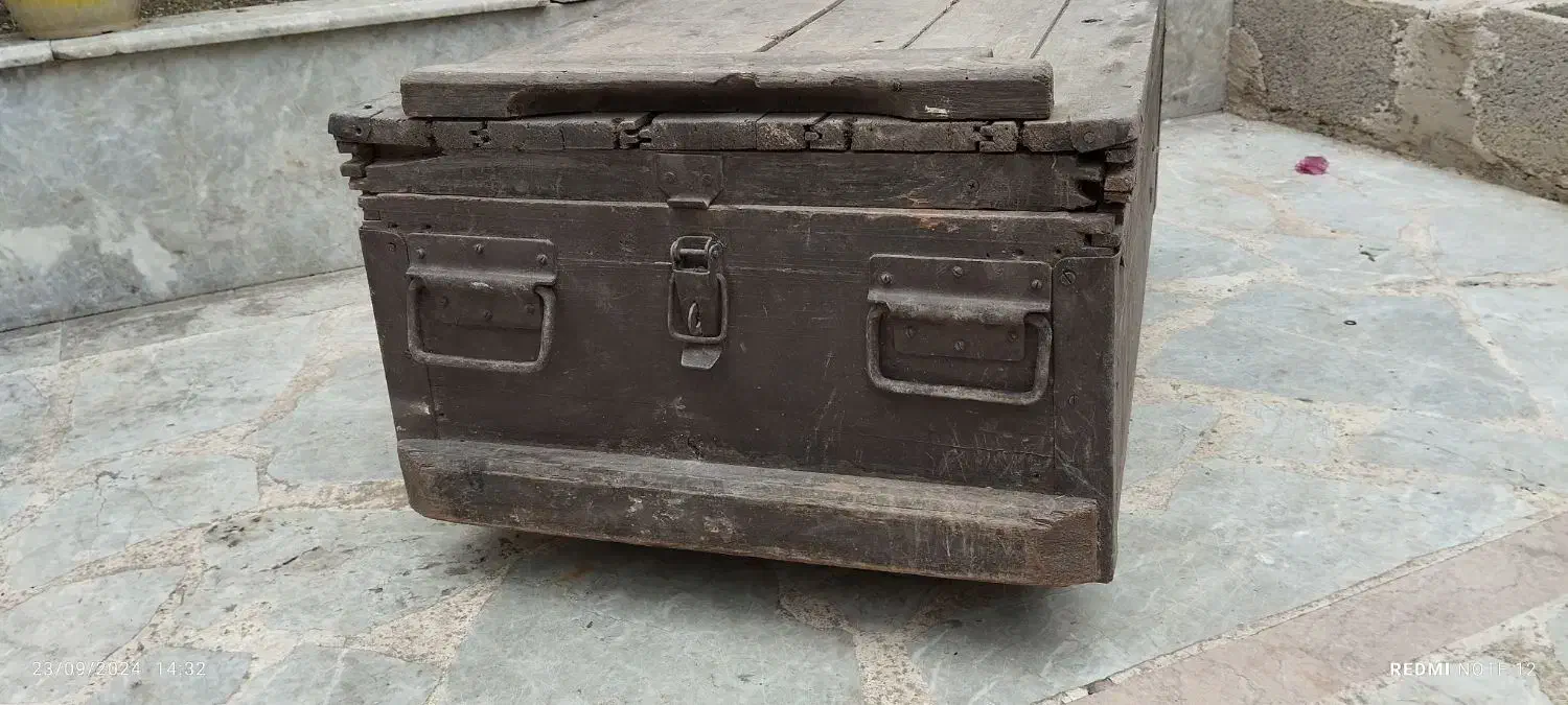 جعبه دکوراتیو و فیوز مینیاتوری Ls|کلکسیون اشیاء عتیقه|رشت, فلسطین|دیوار