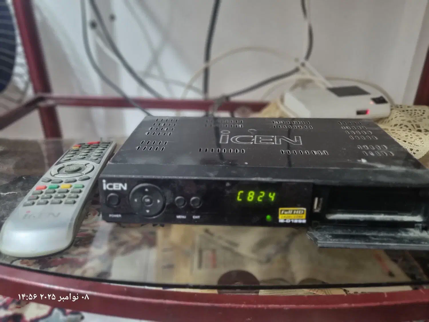 تلویزیون 24 سامسونگ همراه با دستگاه|تلویزیون و پروژکتور|قائمشهر, |دیوار