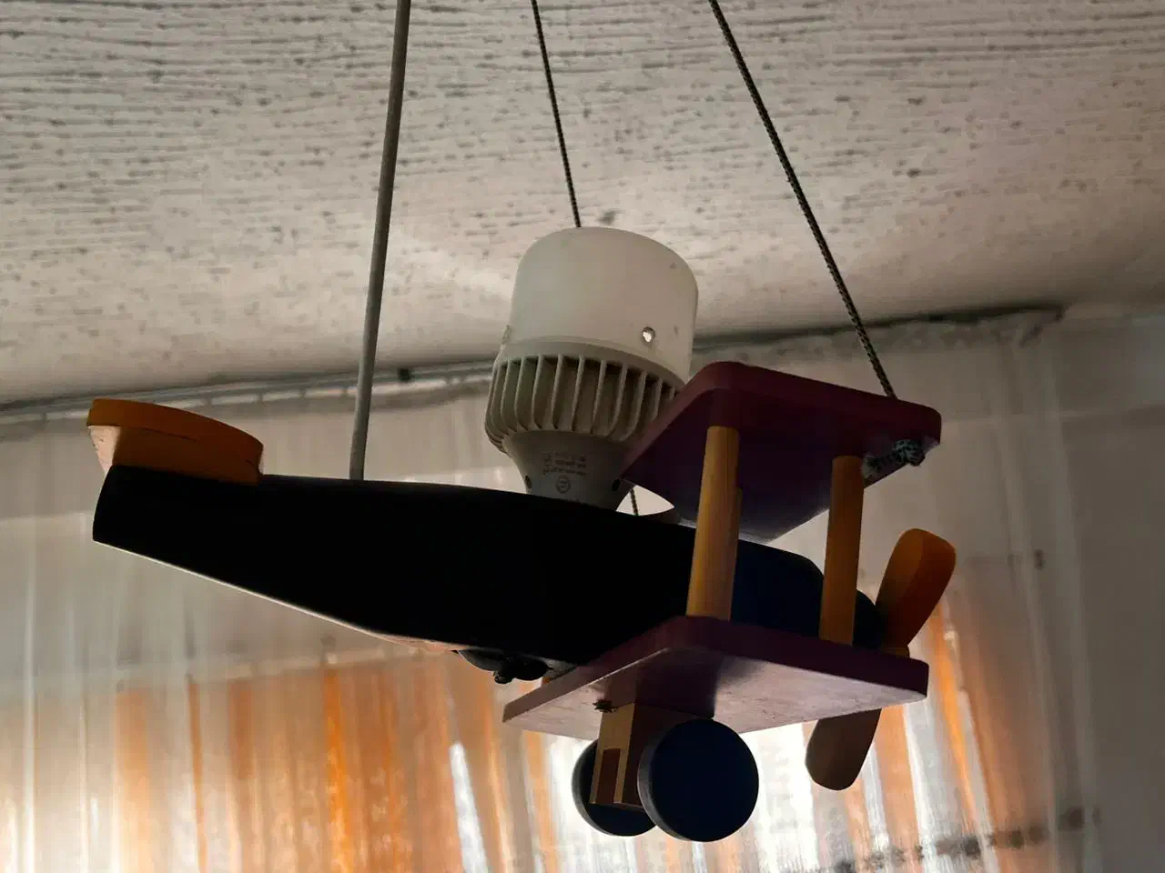 لوستر اتاق کودک|لوستر و چراغ آویز|شیراز, دشت چنار|دیوار