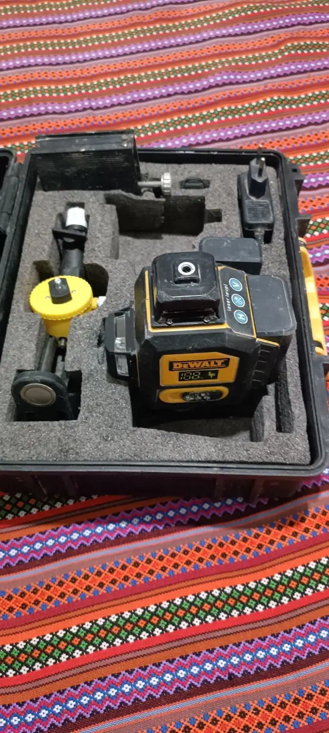 تراز لیزری دیوالت|مصالح و تجهیزات ساختمان|مشگین شهر, |دیوار