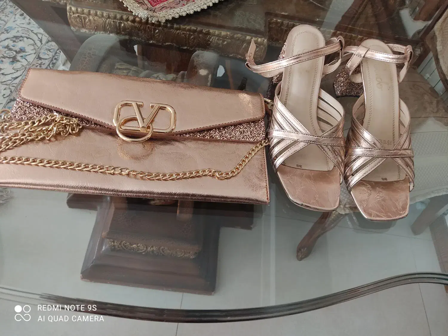 کیف و کفش نو مارک ساردو|کیف، کفش، کمربند|اصفهان, باغ دریاچه|دیوار